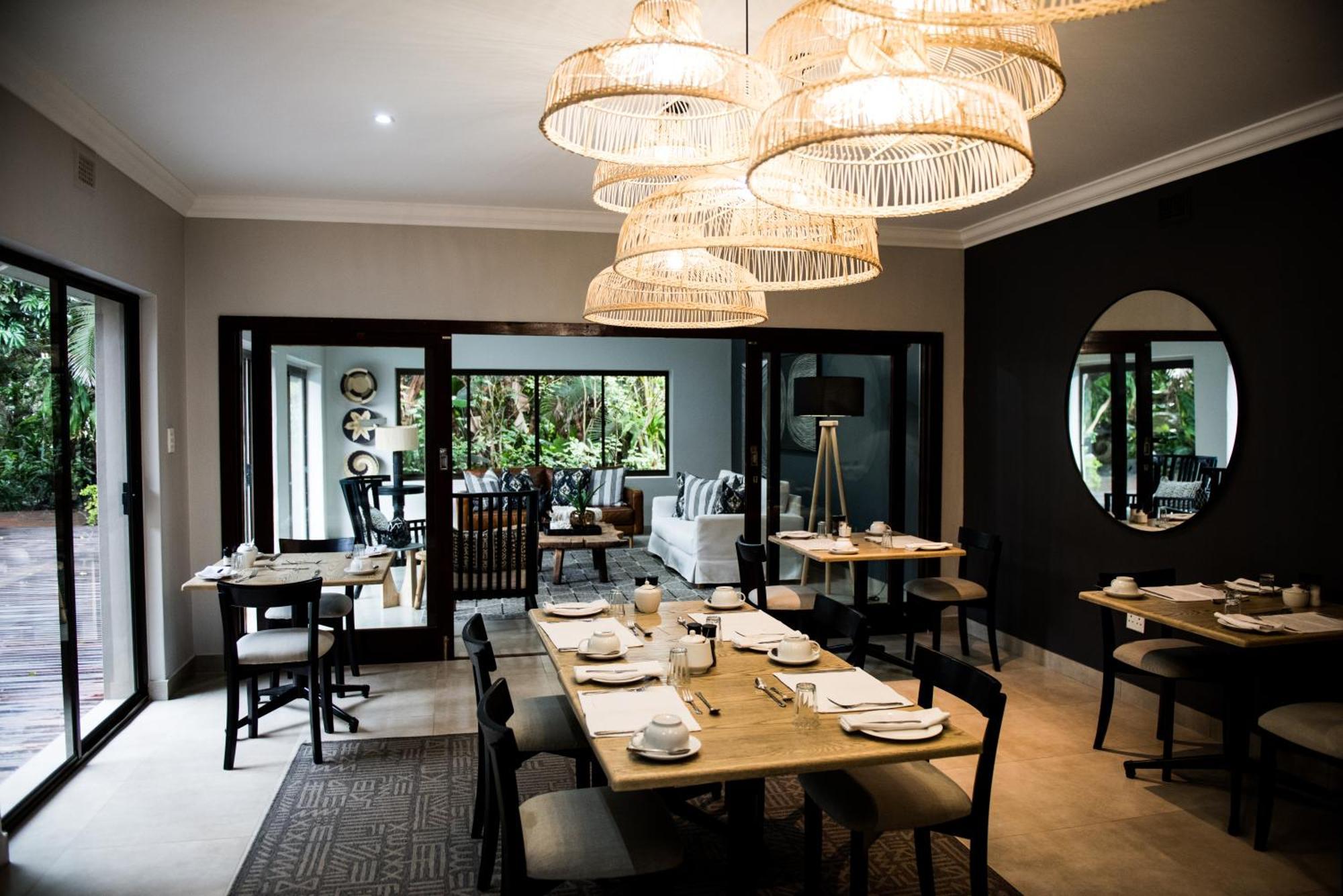 Tropical Beach Boutique Guesthouse Шелли-Бич Экстерьер фото
