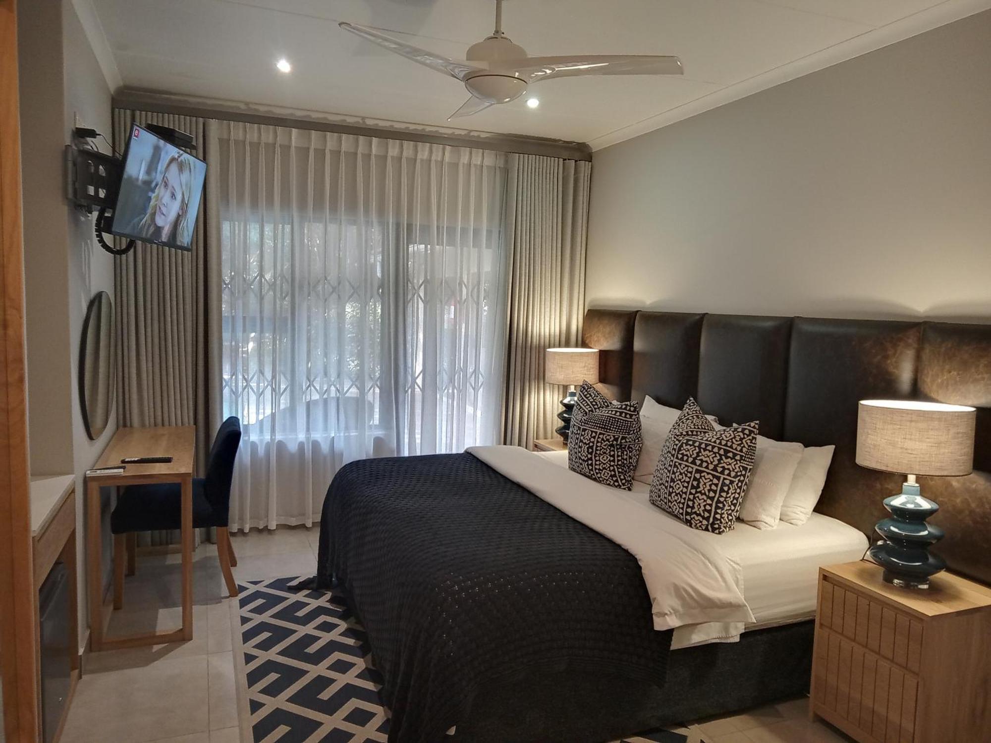 Tropical Beach Boutique Guesthouse Шелли-Бич Экстерьер фото